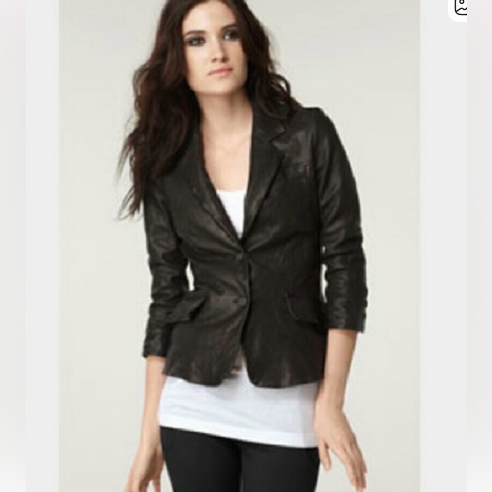 Elizabeth and James 8 -6  Genuine Leather Shunken Blazer Jacket 3/4 sleeves.